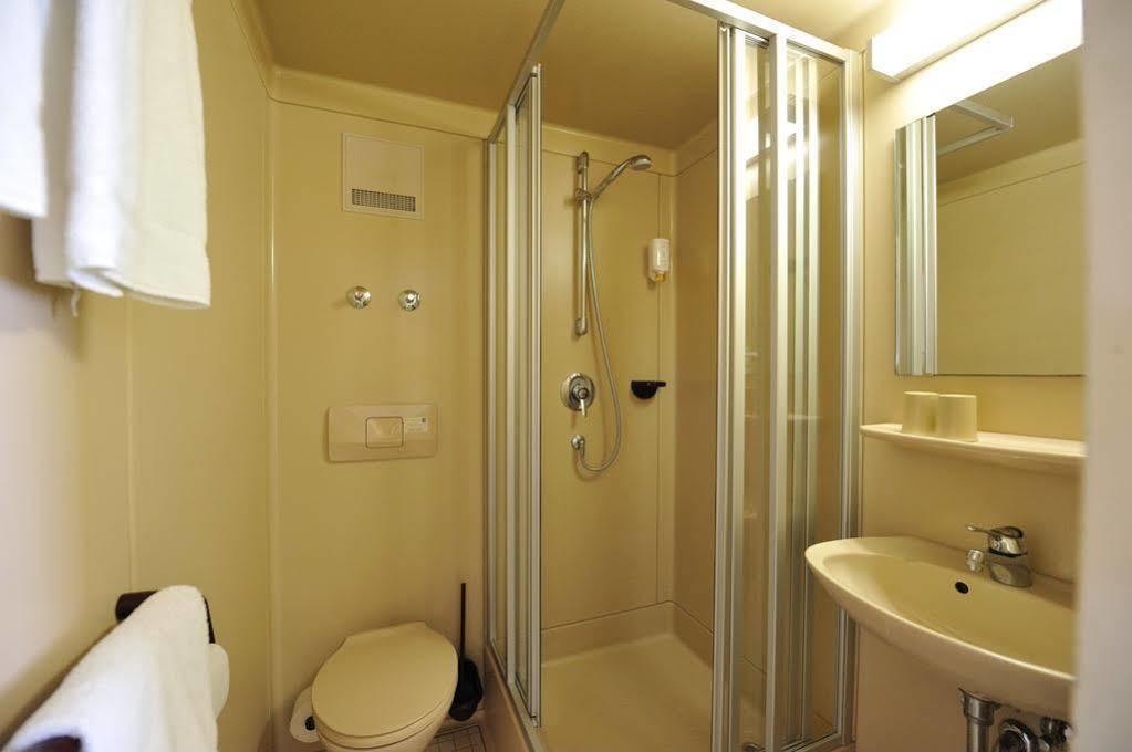 Hotel Gasthof Stift Lindau  Ngoại thất bức ảnh